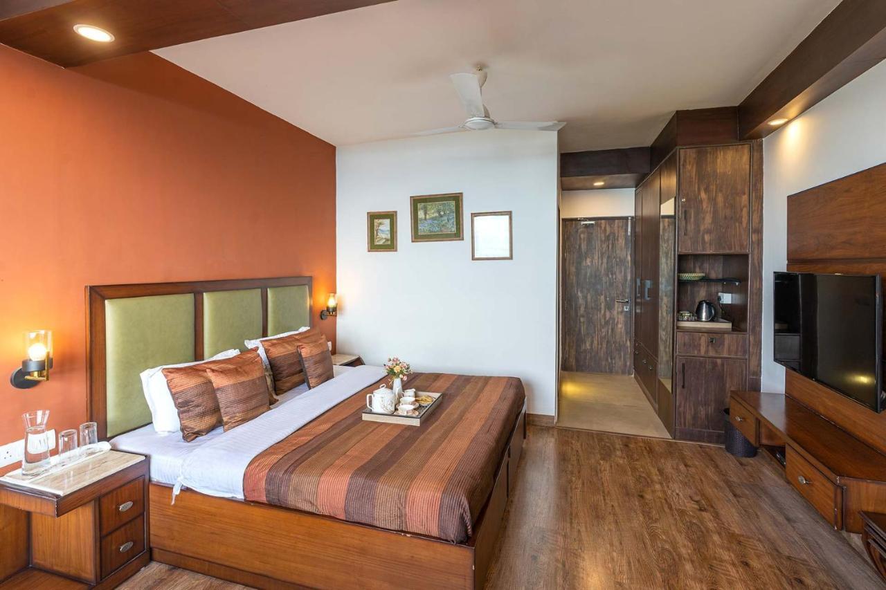 Stayvista At Arncliff Villa 5 Mins From Mall Road Mussoorie Bagian luar foto