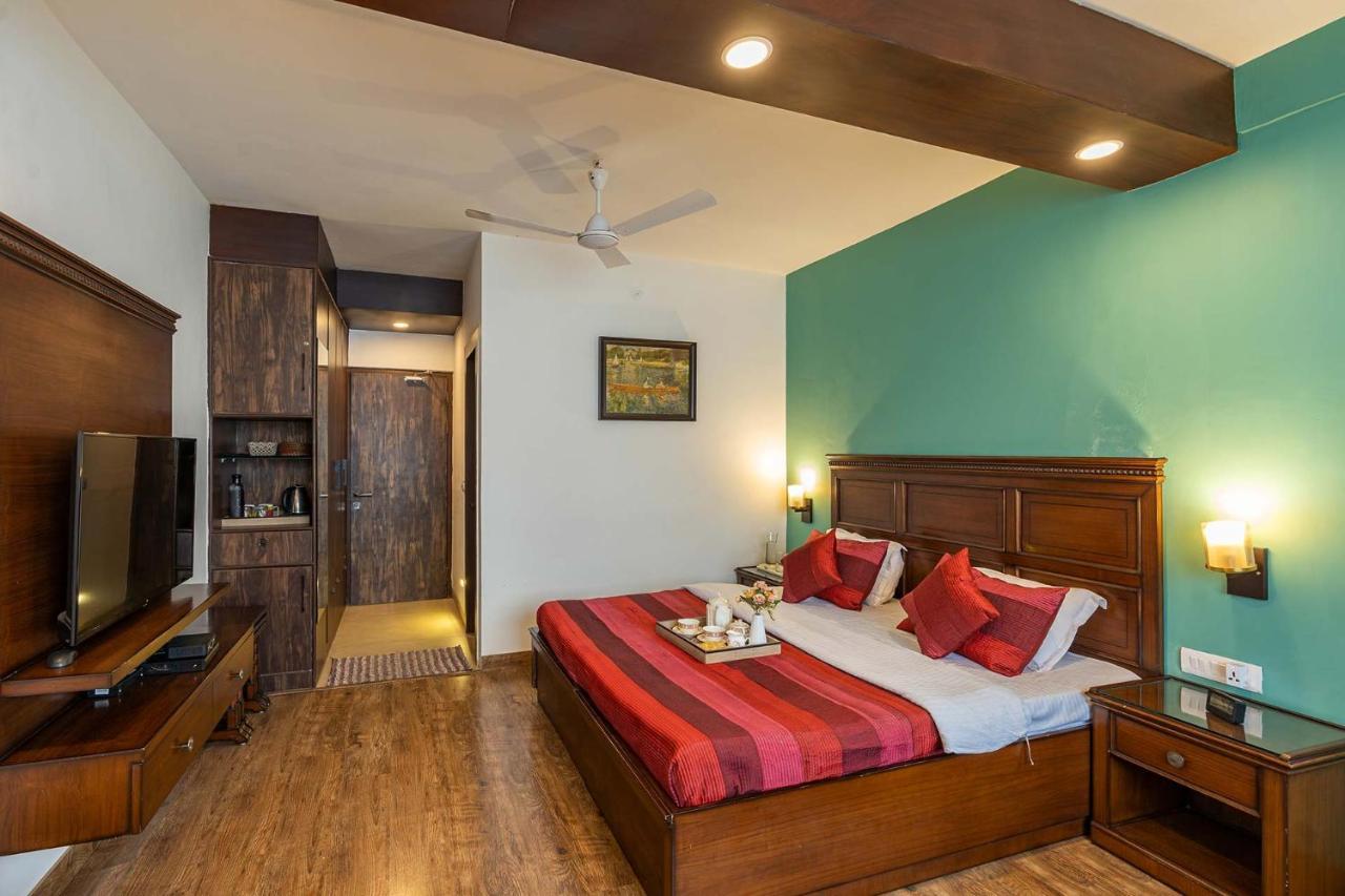 Stayvista At Arncliff Villa 5 Mins From Mall Road Mussoorie Bagian luar foto