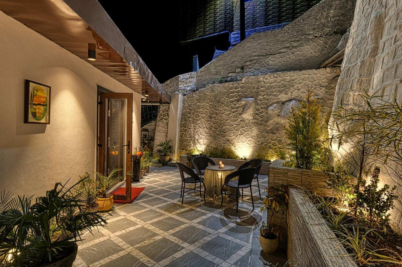 Stayvista At Arncliff Villa 5 Mins From Mall Road Mussoorie Bagian luar foto